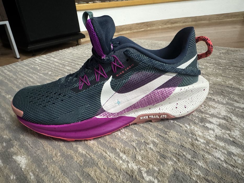 Нові кросівки Nike trail ATC