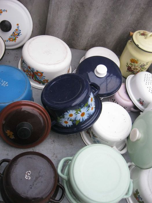 Продам кастрюли эмалированные