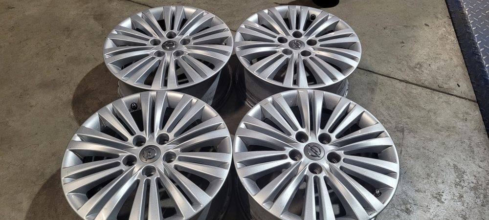 Oryginalne felgi Opel 17  5x115 + czujniki ciśnienia polecam