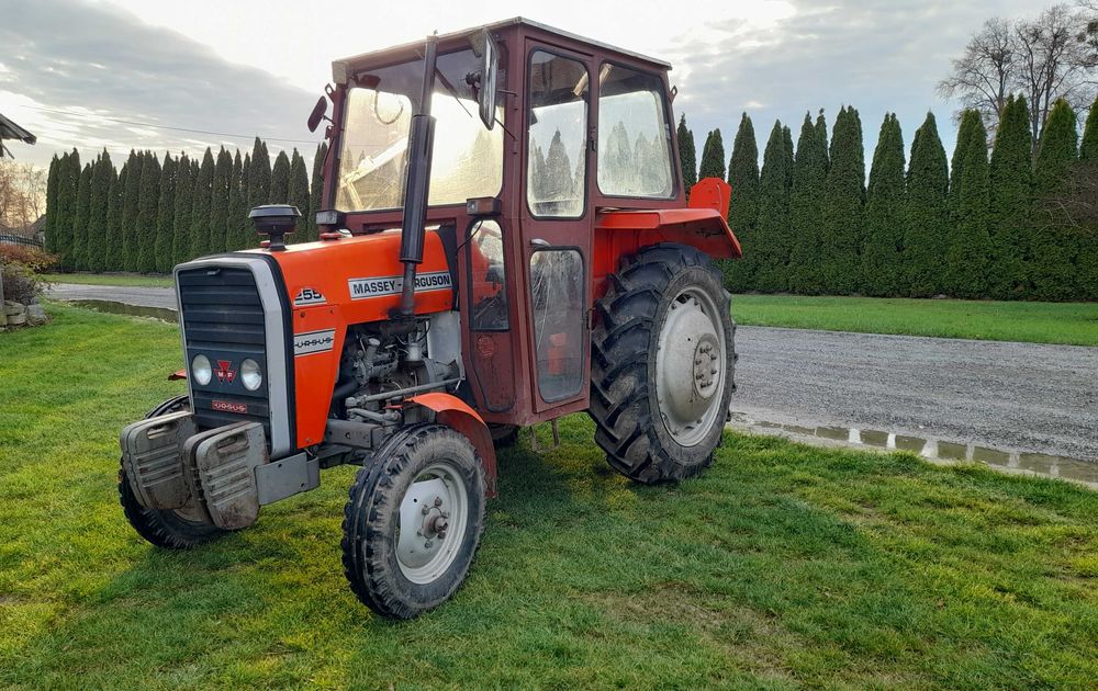 Massey Ferguson  255