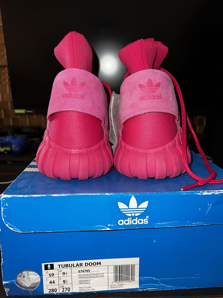Adidas tubular doom eqt pink 2025