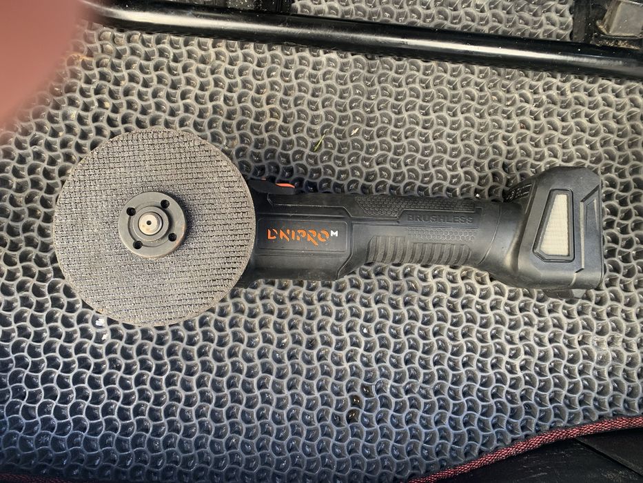 Акумуляторна болгарка  Dnipro-M DGA-201BC Ultra (без АКБ і ЗП)