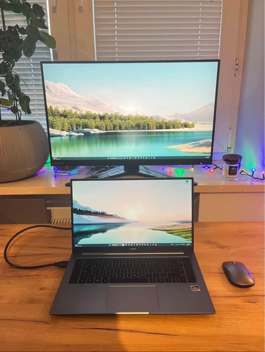 Laptop Huawei Matebook D16 / R5 4600H / 16 GB RAM / 512 GB SSD