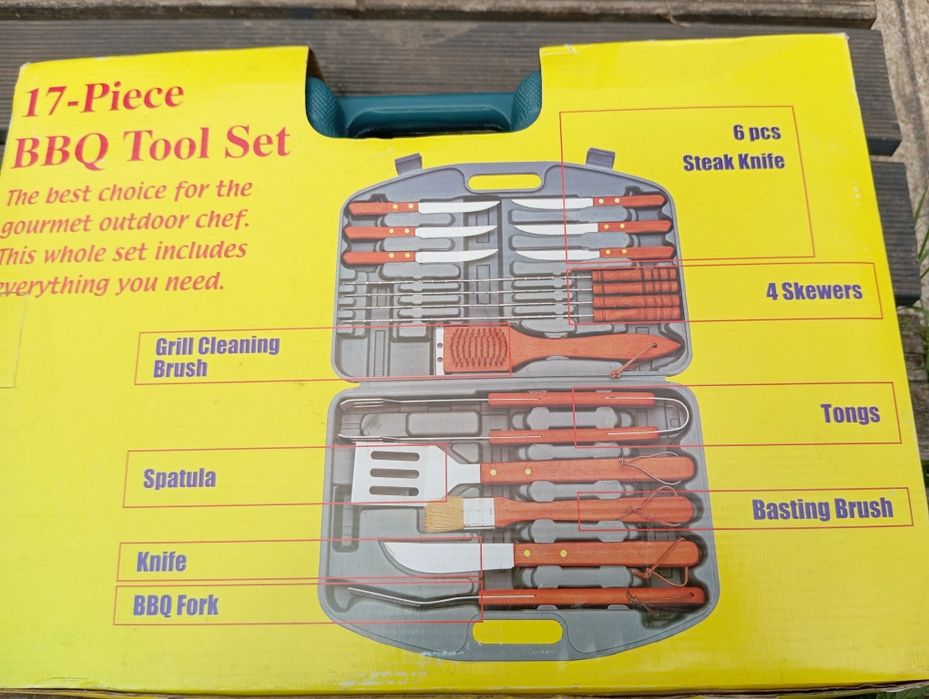 Zestaw do grillowania w walizce