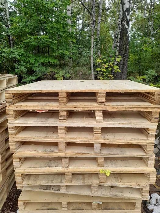 paleta ze sklejki 1100x950 6,50zł/szt,