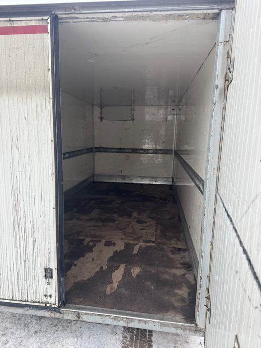 Kontener izoterma magazyn kurnik