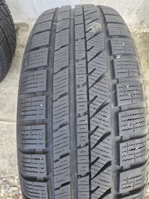 Opony zimowe 215/65/r16