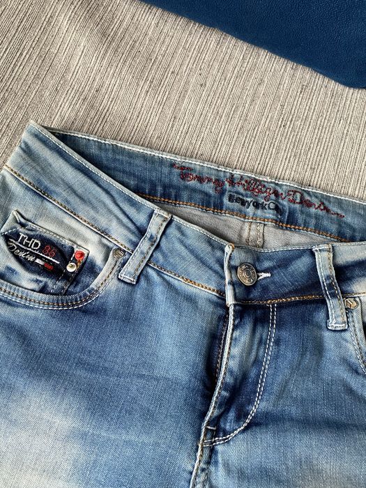 jeansy tommy hilfiger