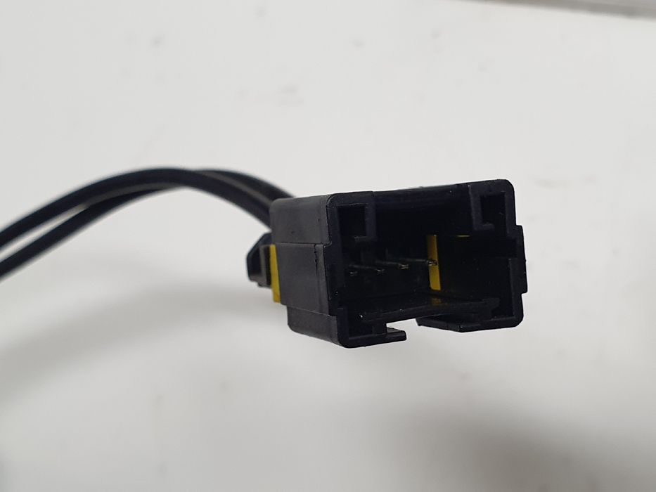 Encaixe de cinto trás esquerdo PEUGEOT 207 (WA_, WC_)