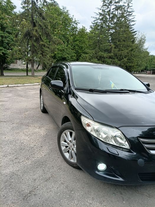 Продам TOYOTA Corolla 1.6 газ бензин