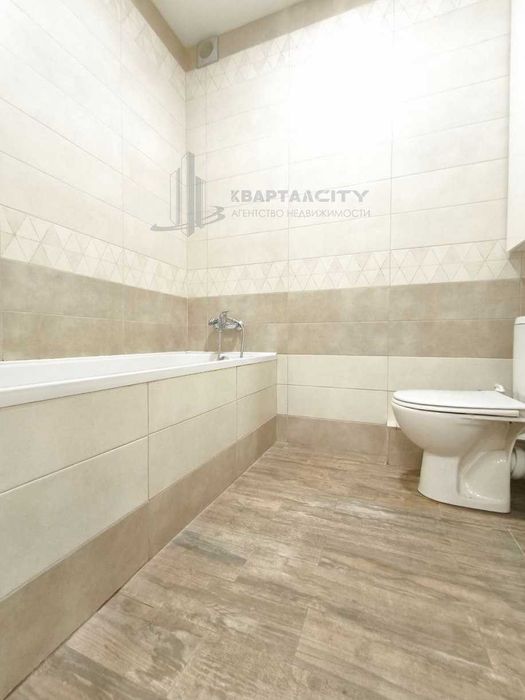 Дворівнева квартира в новому цегляному будинку (2018 р.забудови).