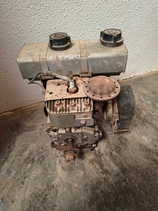 Motor Bernard P.318.C de Veio Horizontal - A Necessitar de Revisão