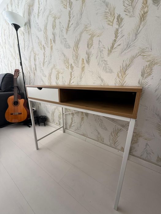 Mesa JYSK como nova
