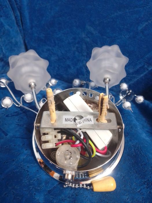 Настенные ,бра ,светильники 2 шт. оригинальный