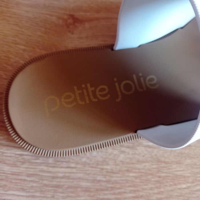 Шльопанці  Petite Jolie ( р.40)