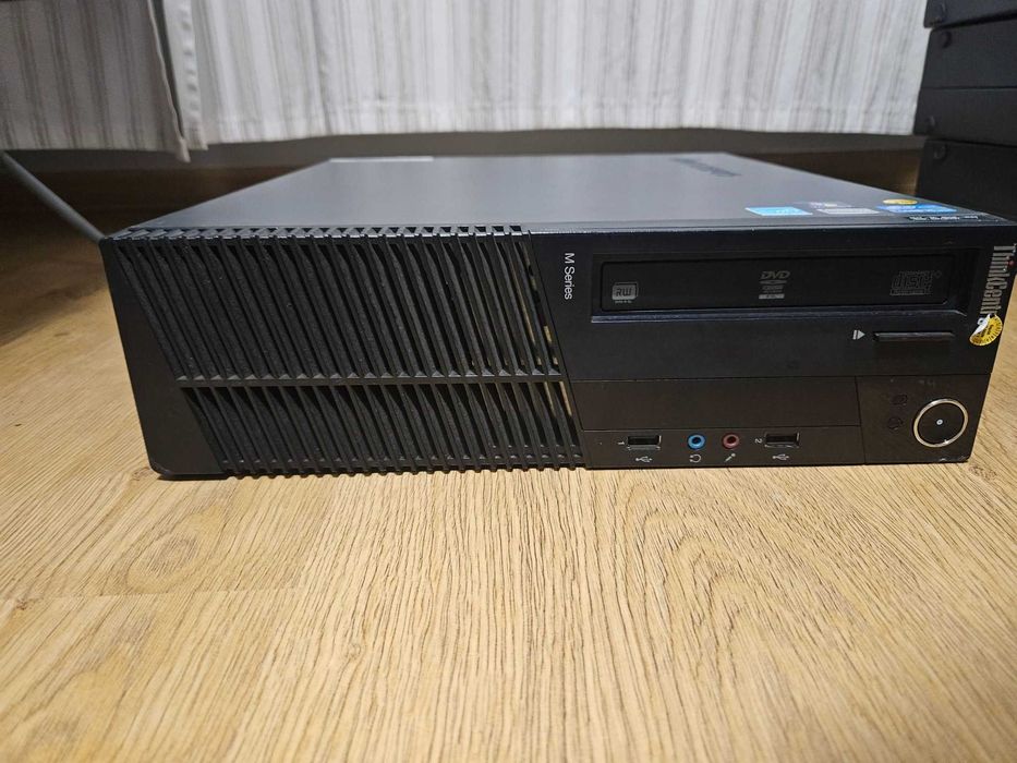 Komputer Lenovo ThinkCentre M-Series (i5-2400, 8GB DDR3, 500GB HDD)