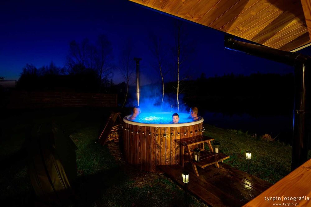 Domek całoroczny ,,Chatka Zimorodka" Wynajem nocleg balia z Jacuzzi