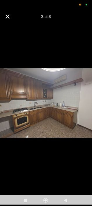 Кухня з масиву дерева у класичному стилі