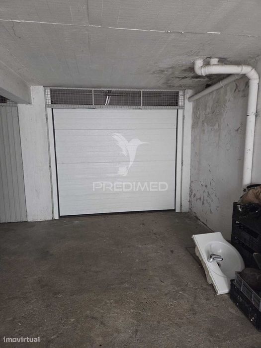 Disponível para venda garagem no Entroncamento
