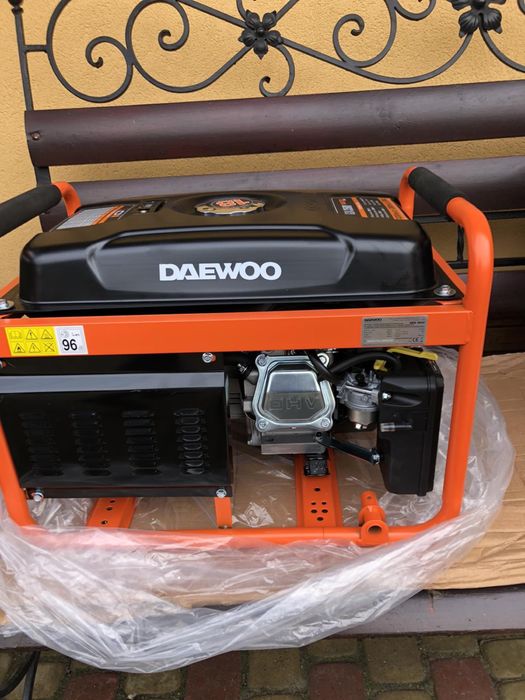 Бензиновий генератор DAEWOO GDA 3500 3.5кВт