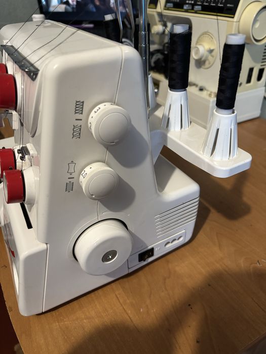 Оверлок Janome Legend 087DW