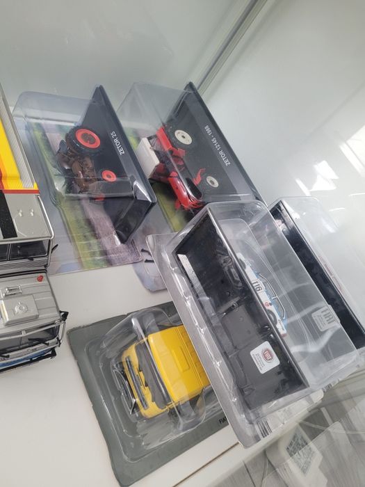 Kolekcja deagostini modele Kultowe auta prl samochody deagostini autobusy ciężarówki traktory hachette