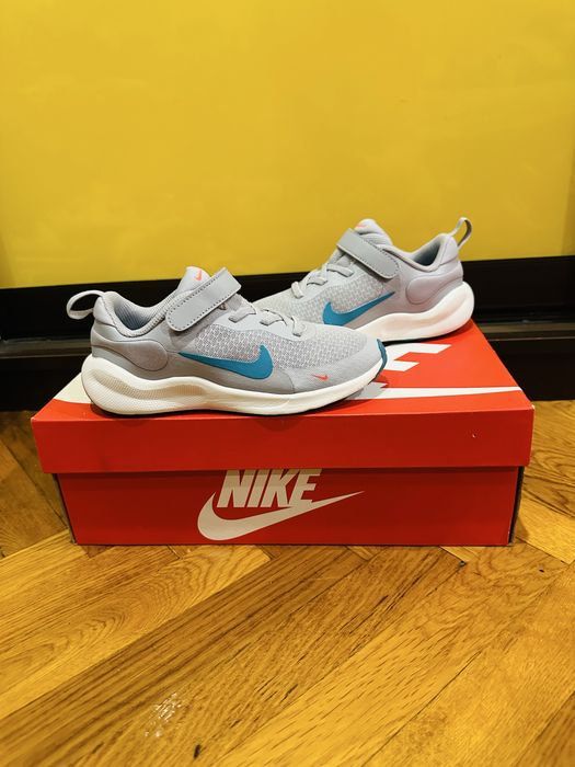 Кроссовки Nike Revolution 7 размеры 31 и 31,5