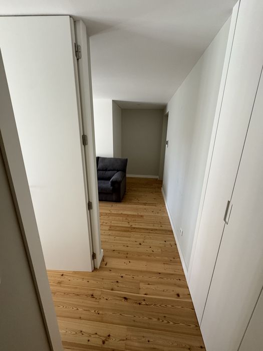 Alugo T1 mobilado em espinho com lugar de garagem rua 5 270