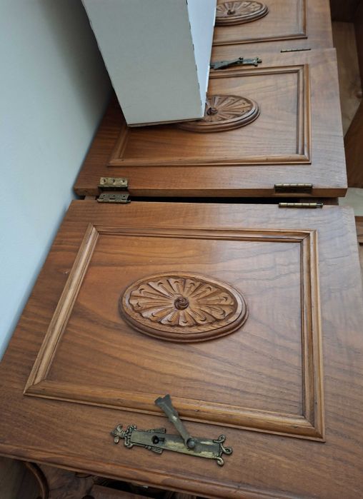 Móvel de Sala em Madeira – Design Elegante (Excelente Estado)