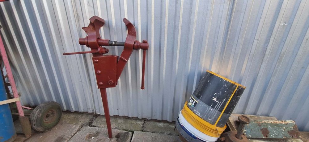 Imadło kowalskie Duze waga 40kg, szczeki 14cm