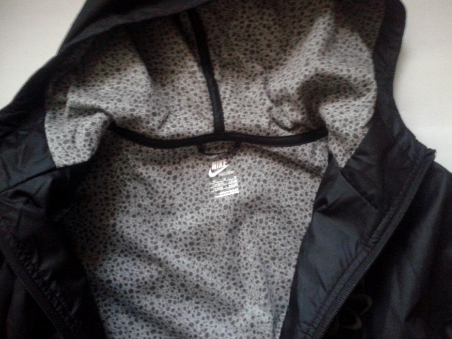 Kurtka Windrunner Nike M. Nowa, unikat z 2012 roku