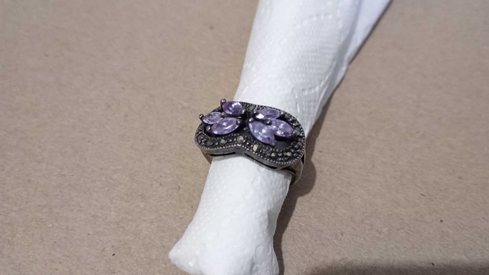 Pierścionek ze srebra (925)