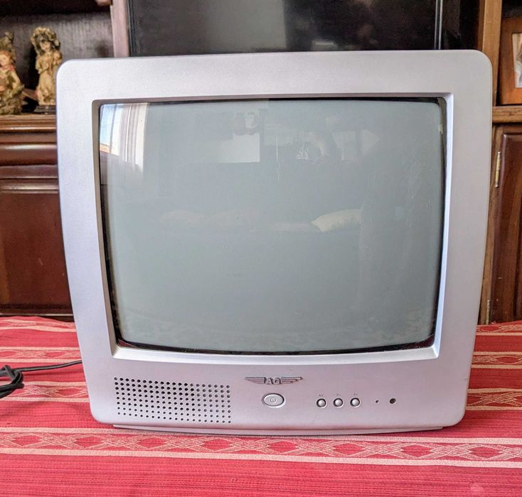 Televisão TV CRT AG Electronics 14" com comando original – Funcional