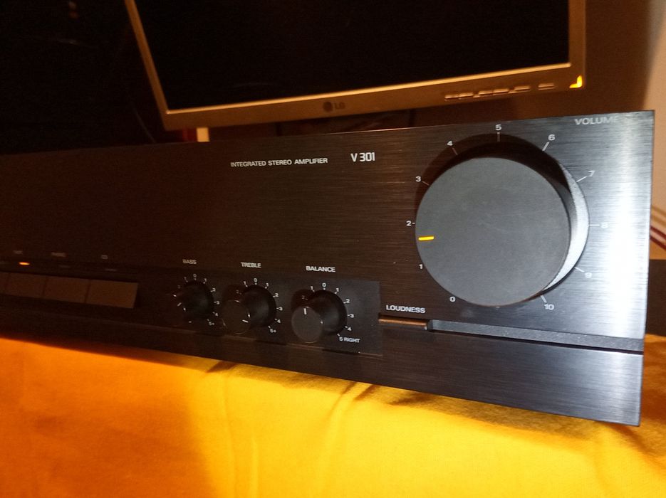 Amplificador integrado Grundig