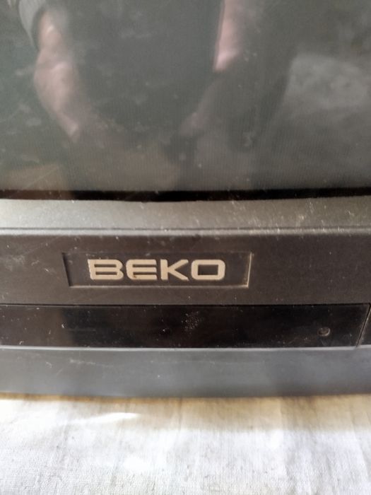 Телевизоры " SONY", " ВЕКО"- 1шт