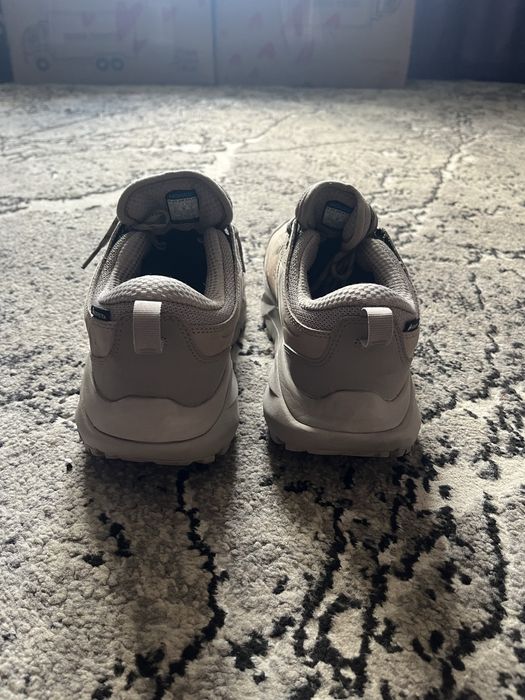 Hoka One One Kaha