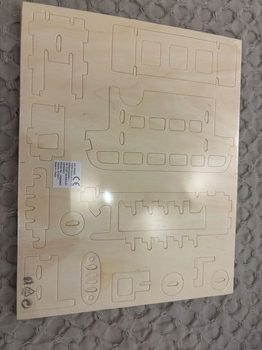 Puzzle 3D em madeira