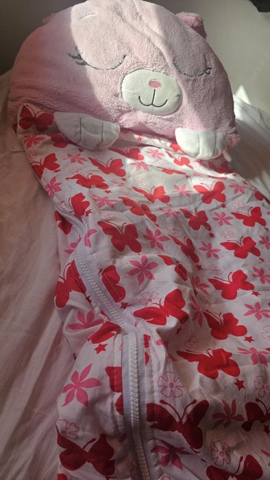 Śpiwór z poduszka zpinany ogonek uszki