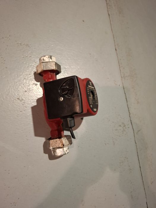 Pompa wody Grundfos UPS 25-40