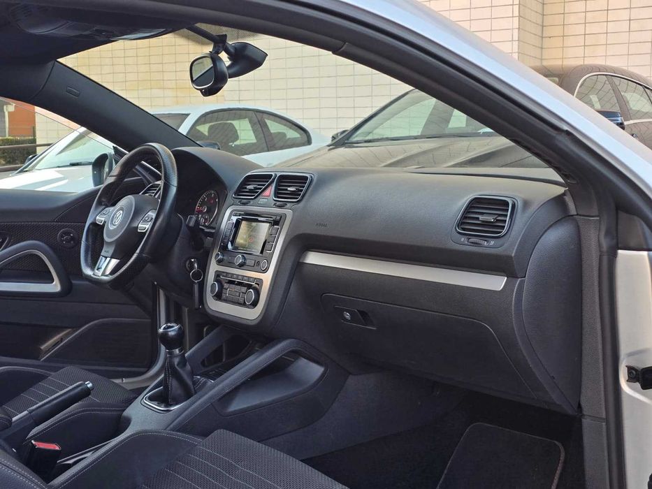 VOLKSWAGEN SCIROCCO SPORT 2.0TDI 140CV (LOOK R)