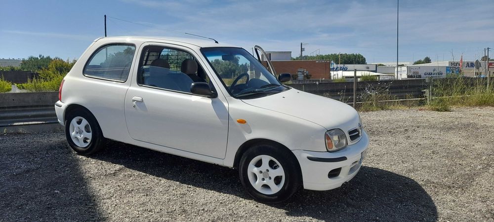 Nissan micra comercial