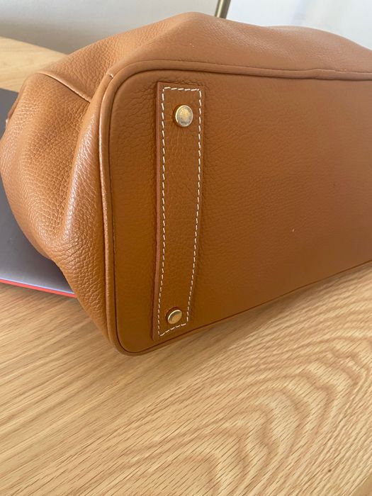 Mala lindíssima em pele !