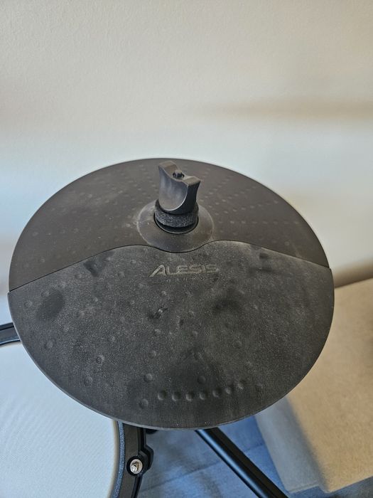 Bateria Alesis nitro max