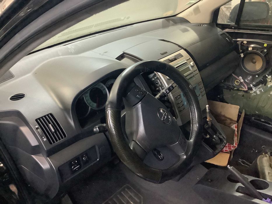 Toyota Corolla Verso 2.2 D4D 136cv - 2008 - Para peças