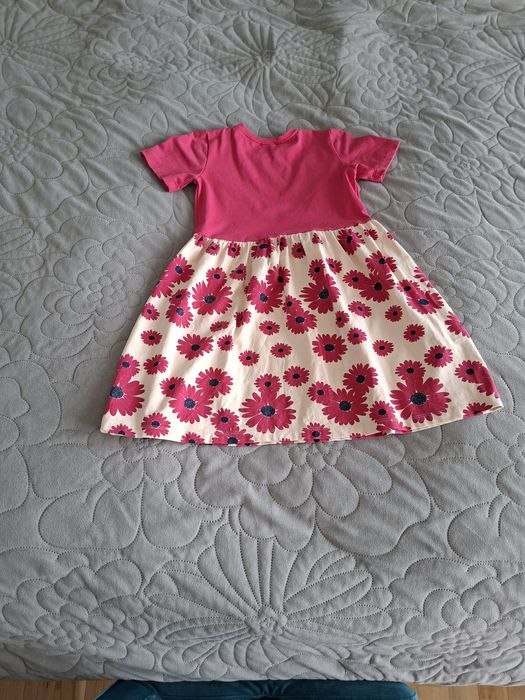 Dwie letnie sukienki dla dziewczynki.