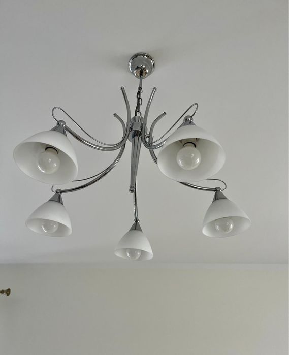 Zyrandol pokojowy i kinkiet