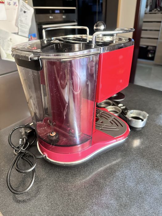 Ekspres ciśnieniowy kolbowy DELONGHI Icona Vintage ECOV 311.R