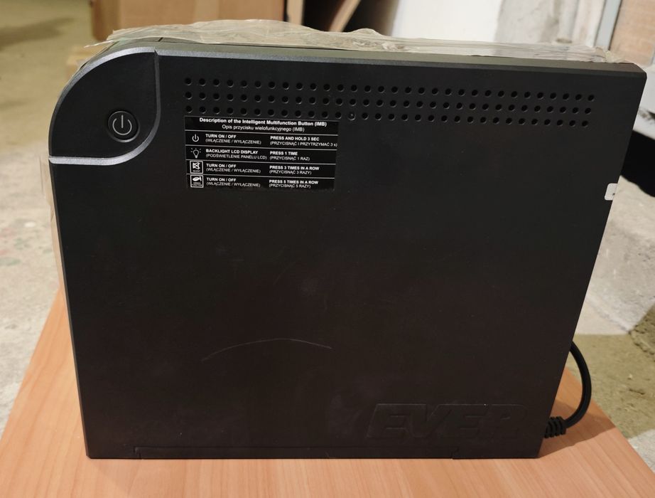 UPS Eco 1000 lcd