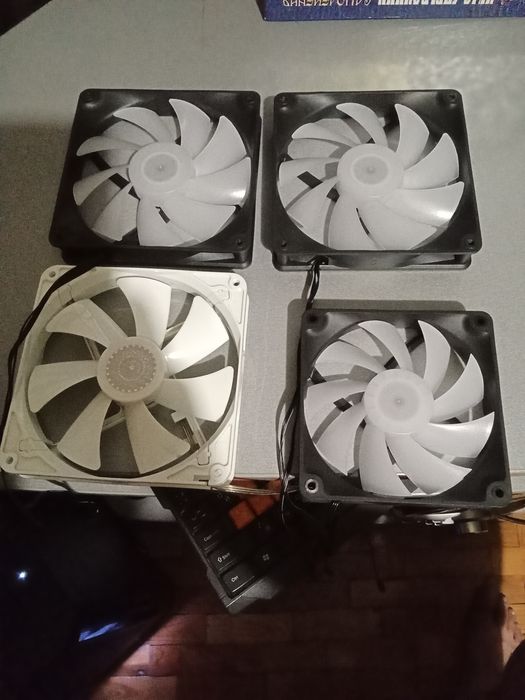 Кулера для пк Cougar 2/140 мм 1 / 120 мм и cooler master 1/140 мм
