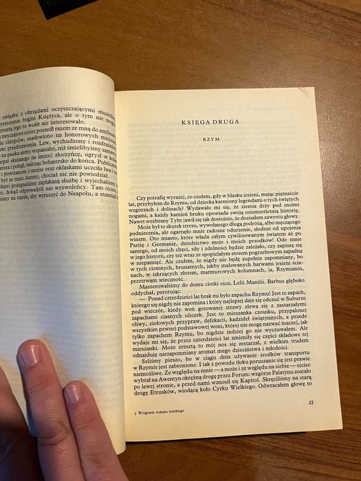 Wrogowie rodzaju ludzkiego ; Mika Waltari, powieść historyczna